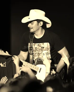 Brad Paisley Ennis