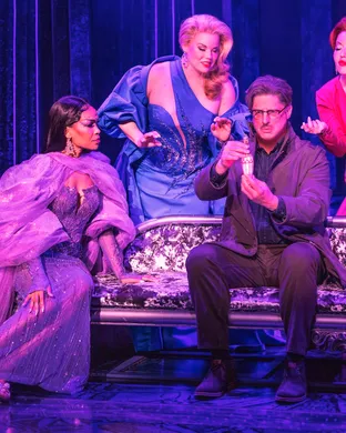 Death Becomes Her Dallas