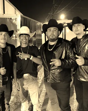 Hermanos Espinoza Irving