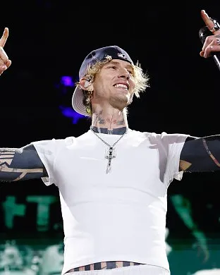 Machine Gun Kelly Dallas