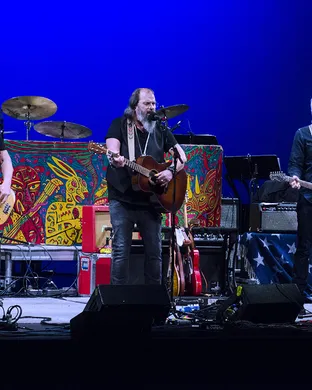 Steve Earle Arlington