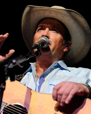 Tracy Byrd Arlington